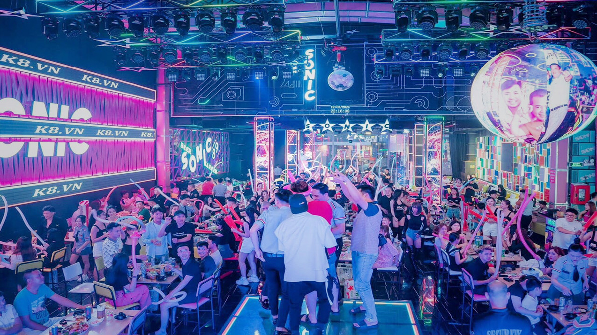 Sonic Beer Garden Tân Phú HCM